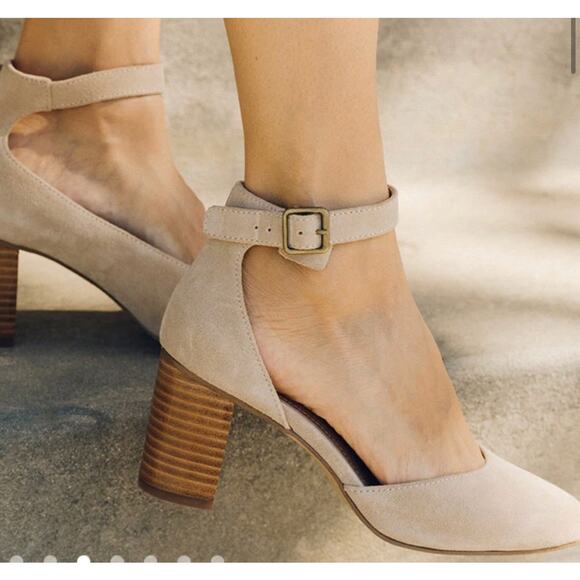 Soludos suede leather Gemma 3” Sand Heels, size  8, MSRP $ 149 - Picture 1 of 15